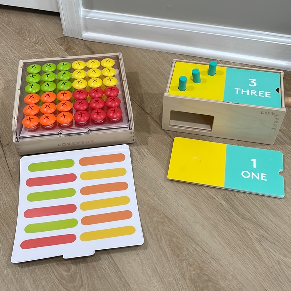 Lovevery peg counting and color matching games